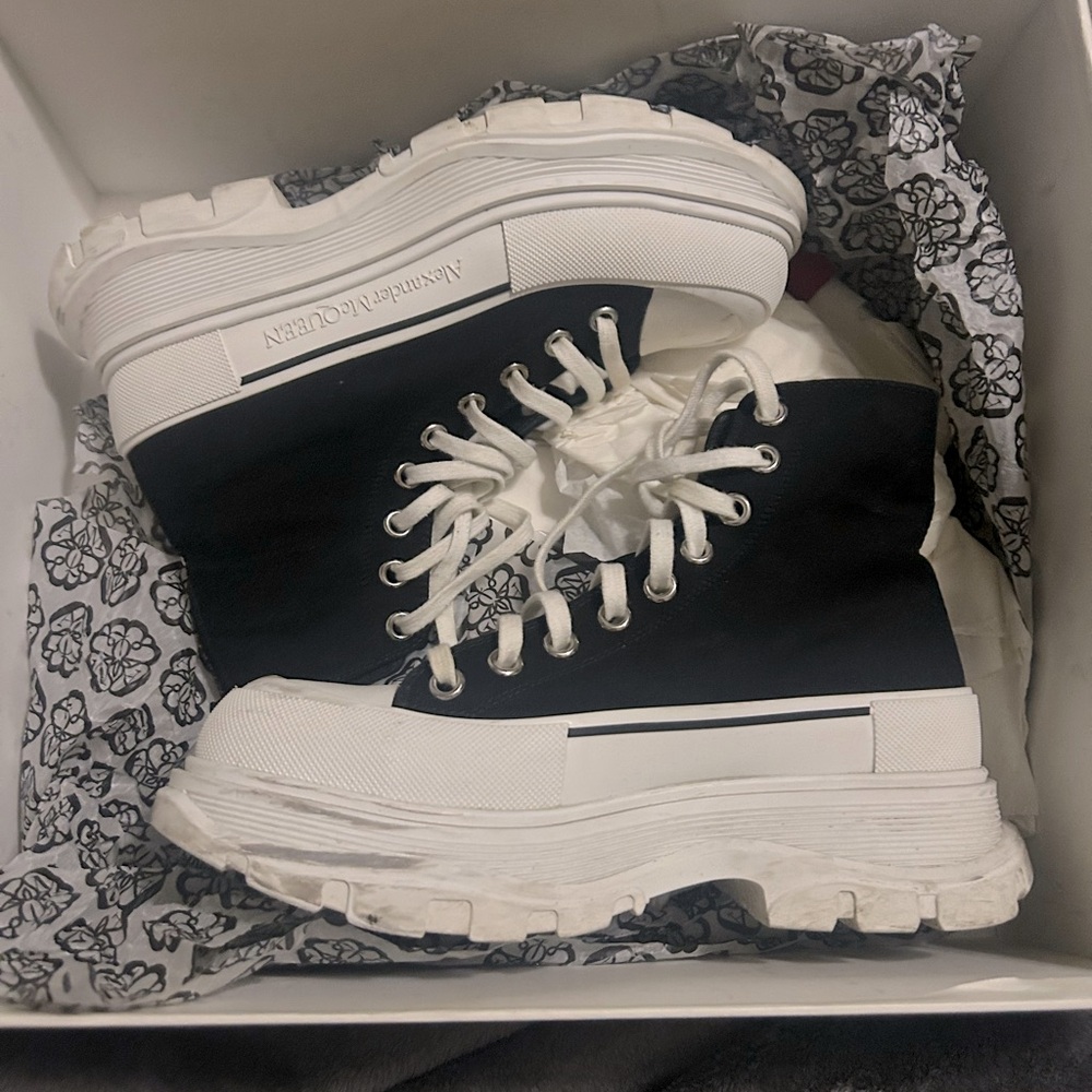 Women Alexander McQueen 39 US 8.5